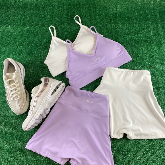 Summer sporty set - Picture 3 of 6